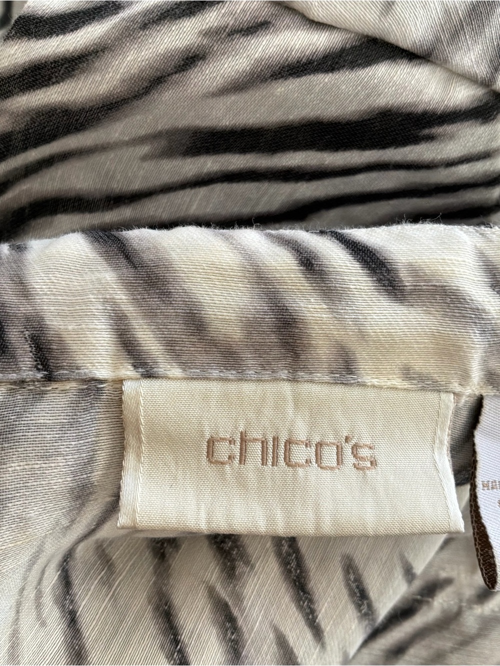 CHICO’S…linen jacket - Picture 7 of 9